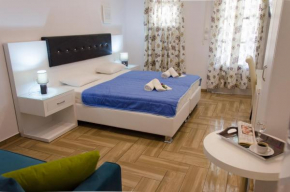  Polykratis Rooms  Скиатос